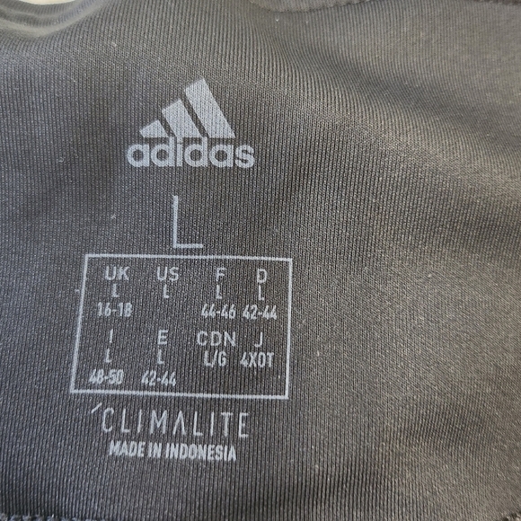 adidas Women's Studio size  large - Picture 9 of 9